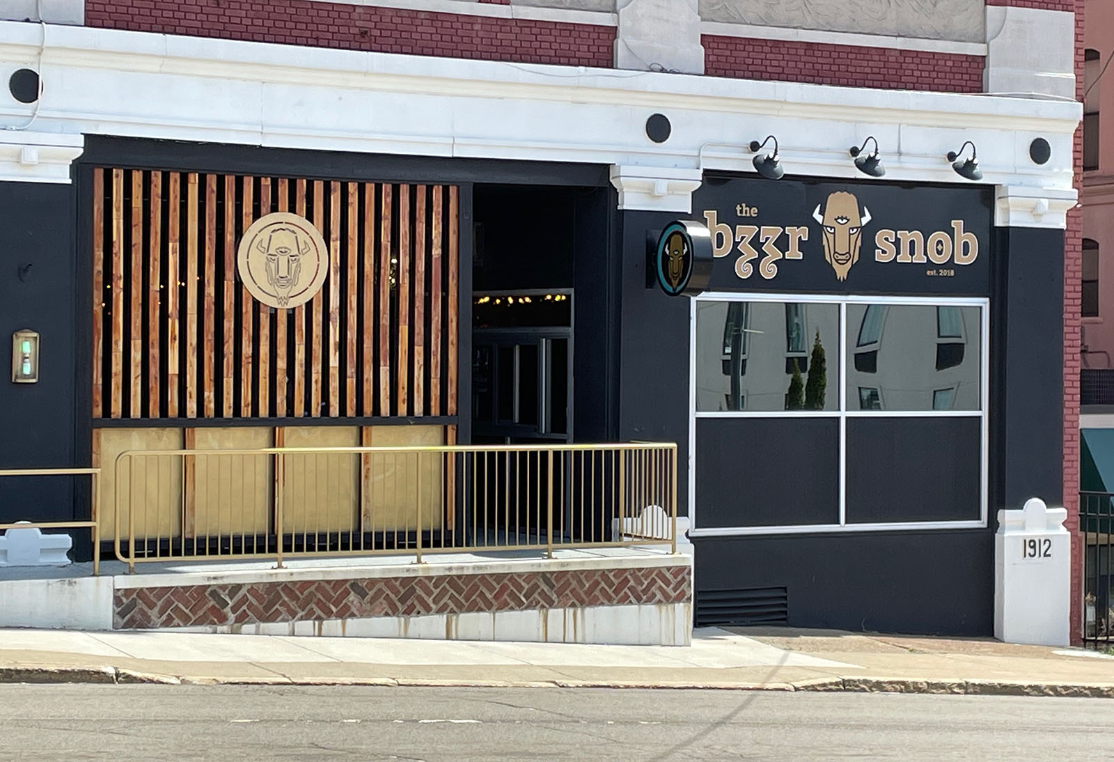 The Beer Snob Closes Its Doors | News, Sports, Jobs - Vimarsana News